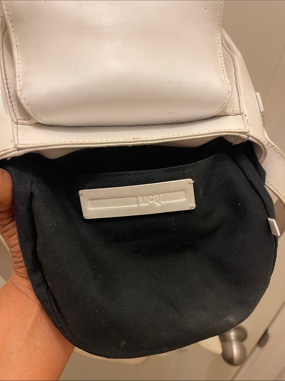 Authentic MCQ My Alexander Mcqueen please check all picture of condition - Picture 14 of 17